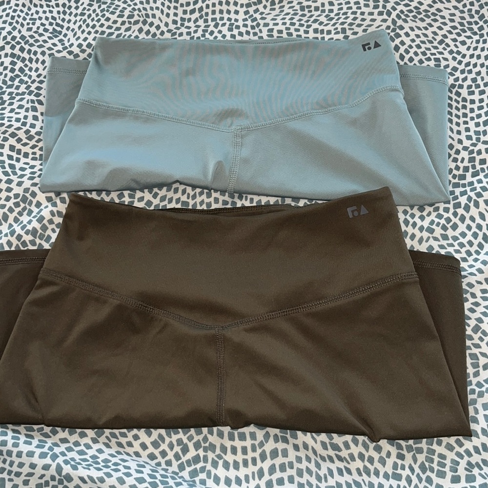 Free assembly shorts